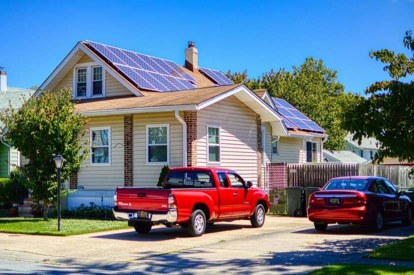 Toit incliné avec photovoltaïque